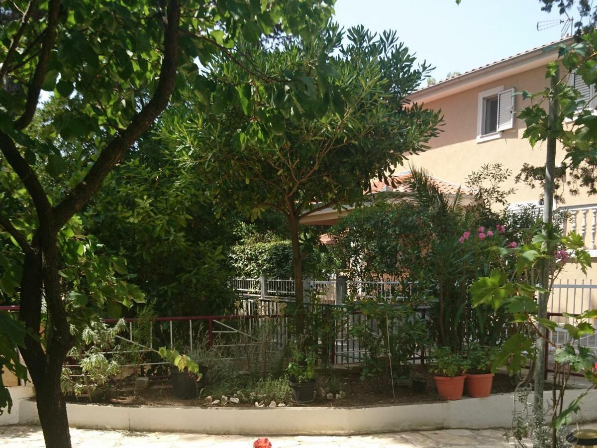 Apartmani Matas Petrcane Esterno foto