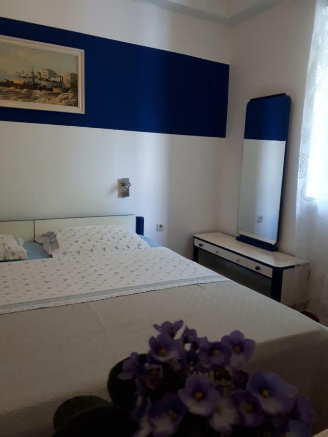 Apartmani Matas Petrcane Esterno foto