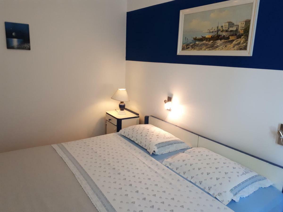 Apartmani Matas Petrcane Esterno foto