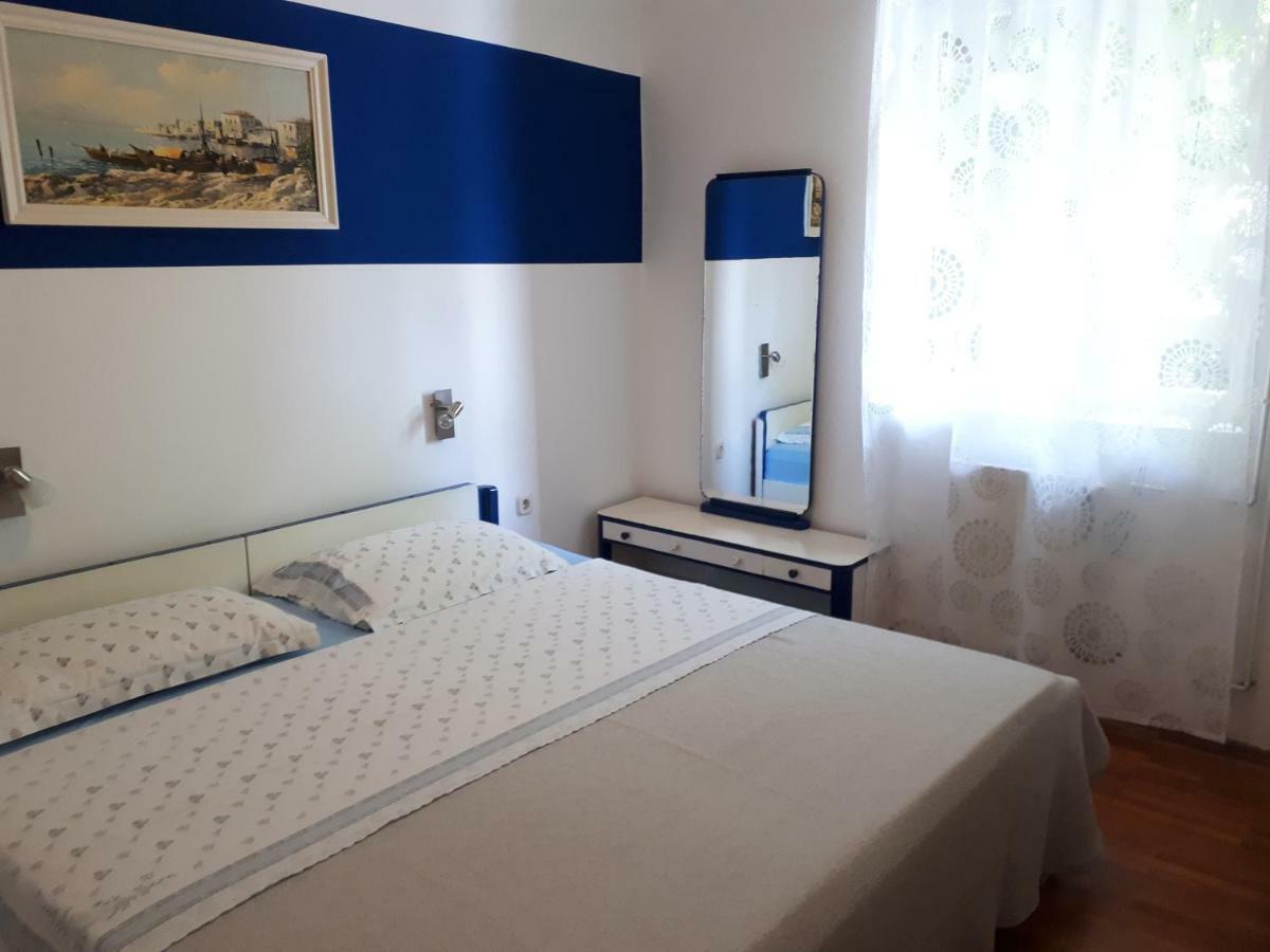 Apartmani Matas Petrcane Esterno foto