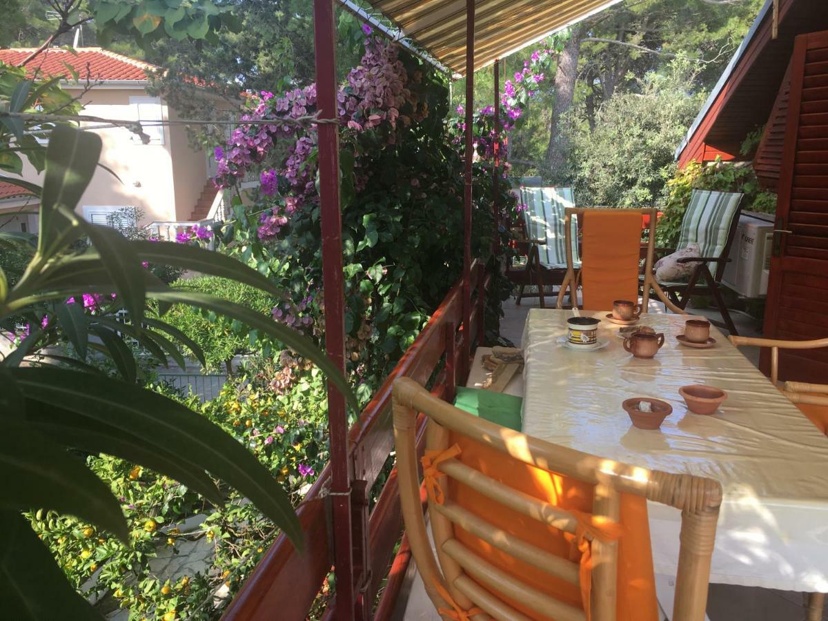 Apartmani Matas Petrcane Esterno foto