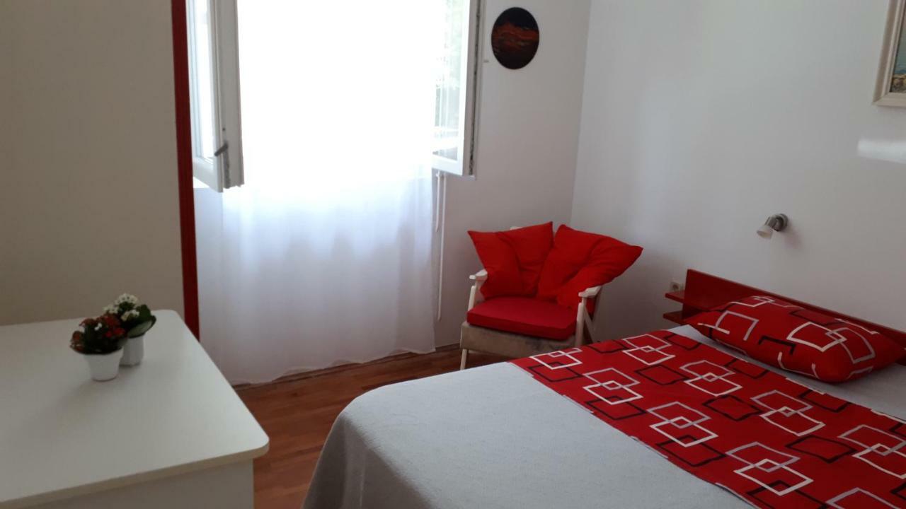 Apartmani Matas Petrcane Esterno foto