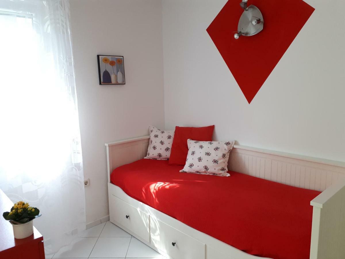 Apartmani Matas Petrcane Esterno foto