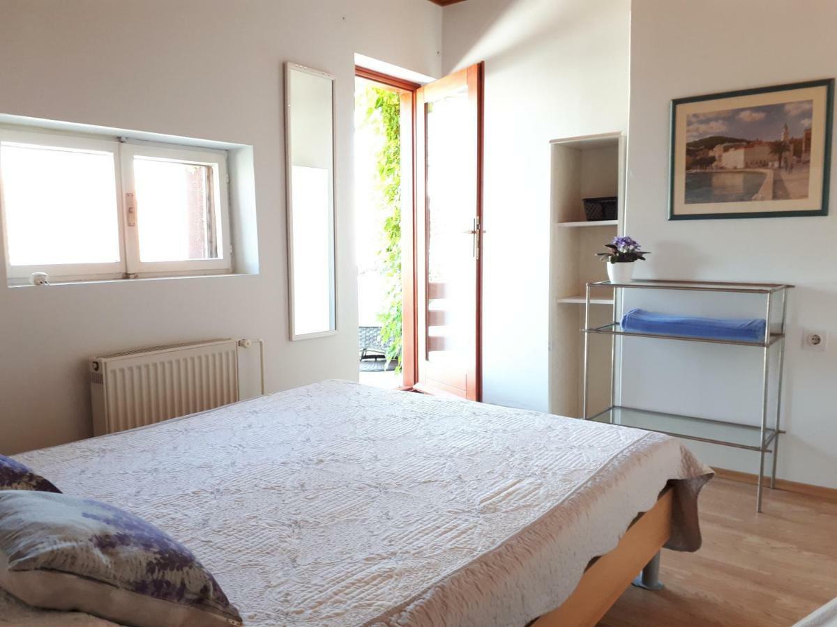 Apartmani Matas Petrcane Esterno foto
