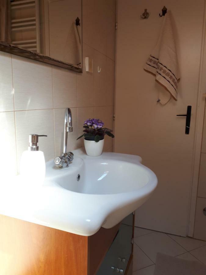 Apartmani Matas Petrcane Esterno foto